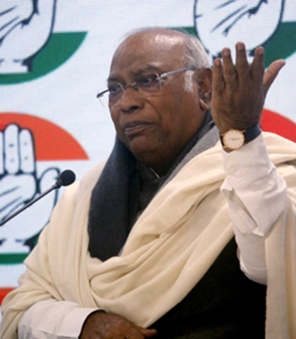 कांग्रेस अध्यक्ष मल्लिकार्जुन खड़गे बोले, कर्नाटक में अधिक उपमुख्यमंत्री मंत्री पद का कोई प्रस्ताव नहीं